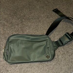 lululemon athletica Olive Belt Bag
